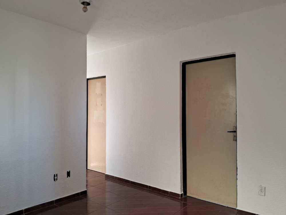Apartamento - Venda - Jardim Anversa - Pirassununga - SP